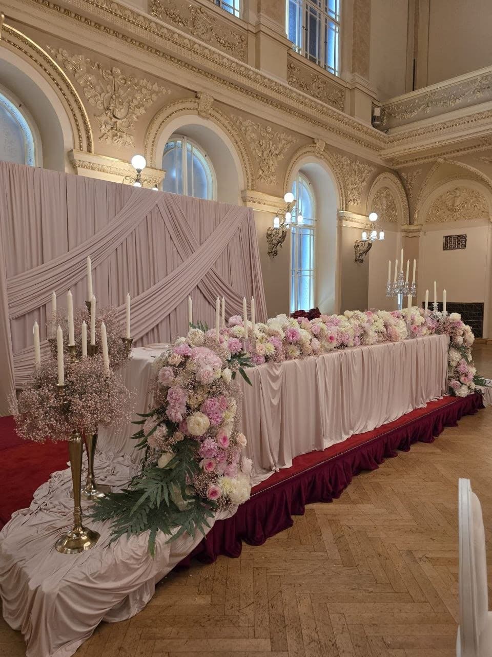 Wedding floral arrangement 2